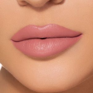 Kylie Velvet Lip Kit in Bare